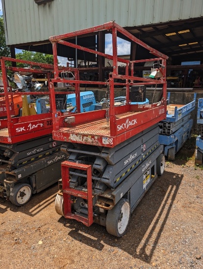 2015 SKY JACK SJIII 3226 MANLIFT