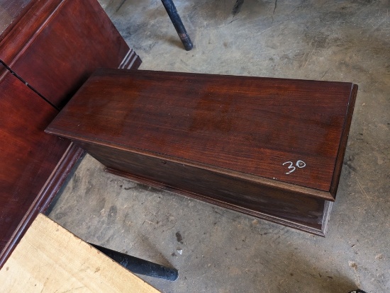 CEDAR CHEST