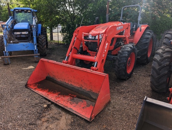 KUBOTA M5-111 TRACTOR