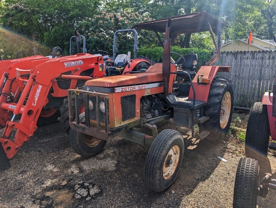 ZETOR 5211 TRACTOR