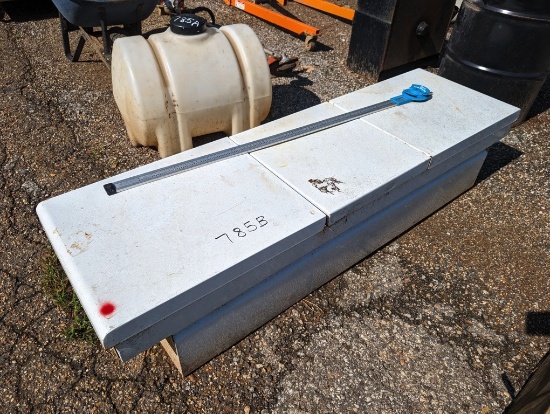 TOOL BOX W/TOOLS