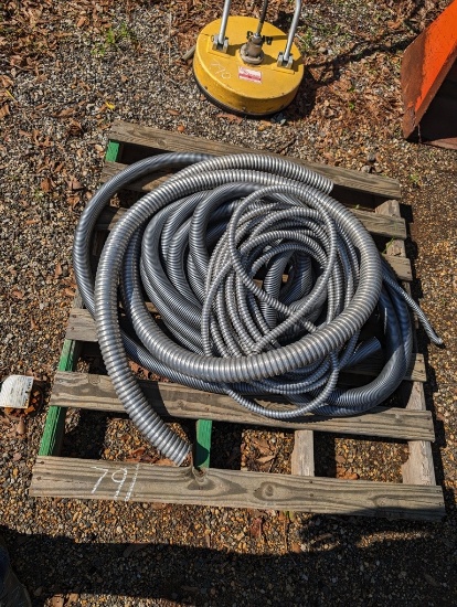 PALLET W/ALUMINUM HOSES