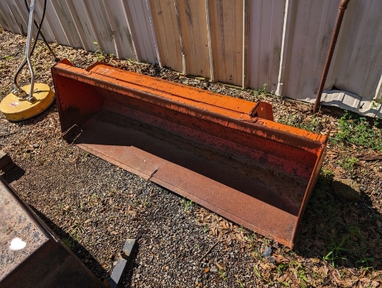 KUBOTA QUICK ATTACH BUCKET