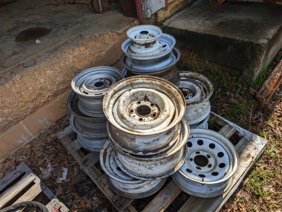 PALLET OF WHEELS