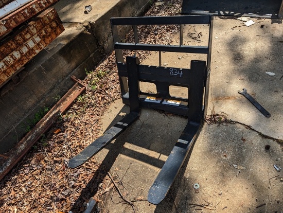 QUICK ATTACH PALLET FORKS