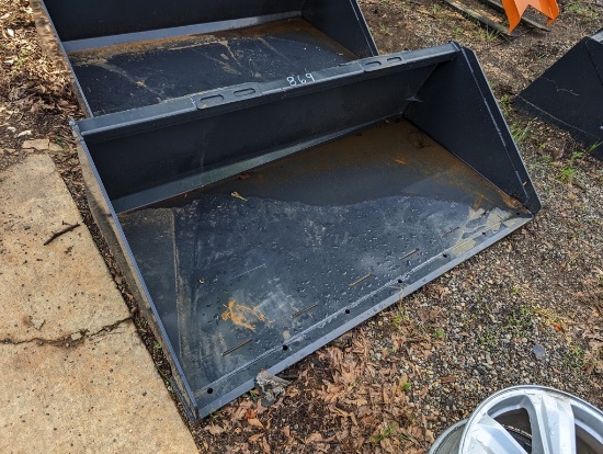 QUICK ATTACH BUCKET