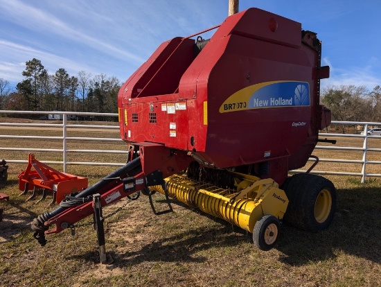 NEW HOLLAND BR7070 CROP CUTTER ROUND HAY BALER