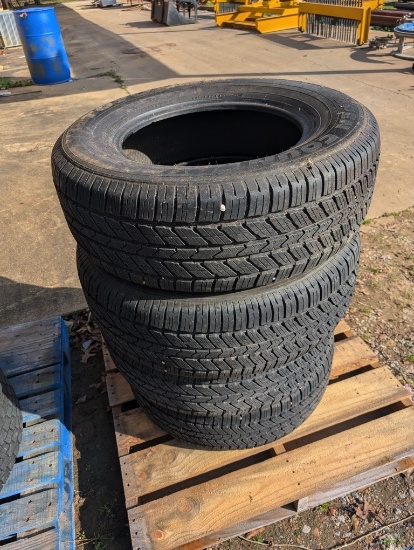 (4) 265/65R17 TIRES