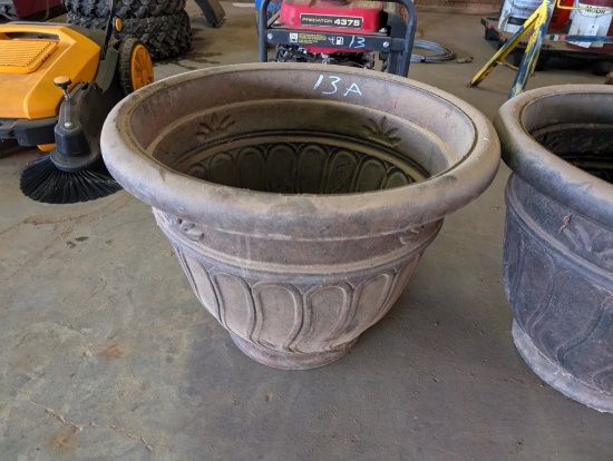FLOWER POT