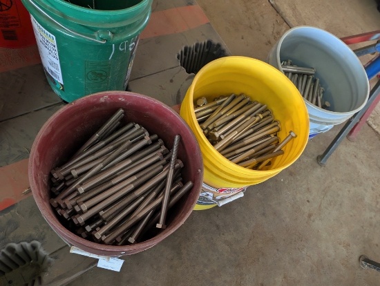 3 BUCKETS HEAVY DUTY BOLTS