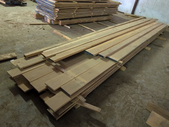 PILE OF LUMBER, APPROX 30 PIECES