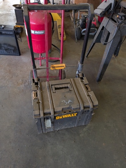 DEWALT TOOL BOX