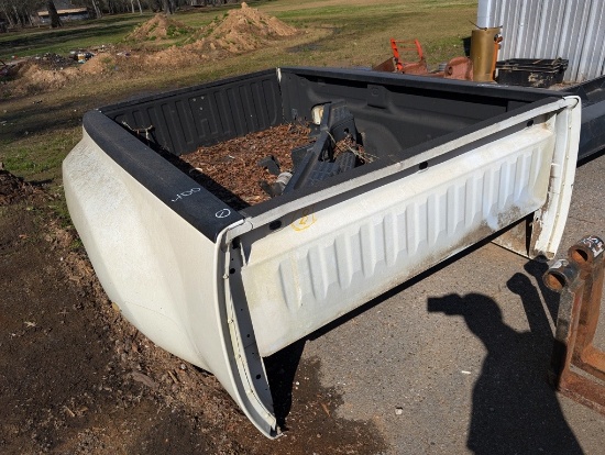 CHEVY 3500 DUALLY TRUCK BED