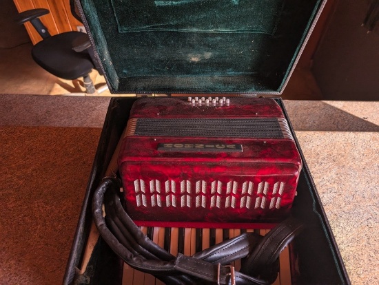 HOHNICA FENDER RUMBLE 150 ACCORDION