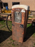 ANTIQUE FUEL PUMP