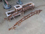 FLOWER POTS & METAL RACK