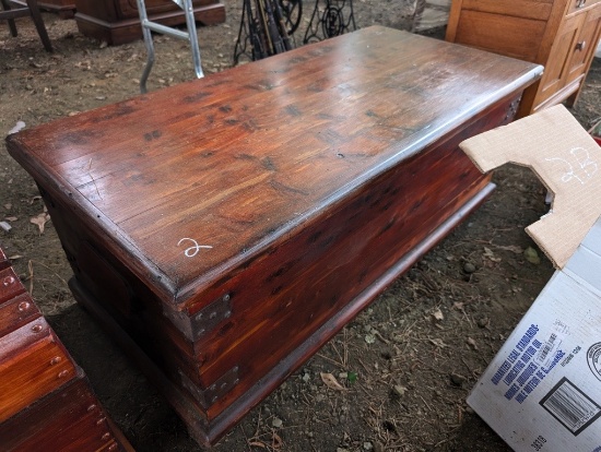 STORAGE CHEST