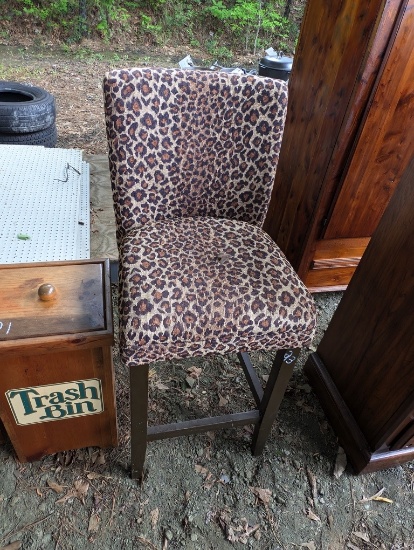 CHEETAH PRINT CHAIR