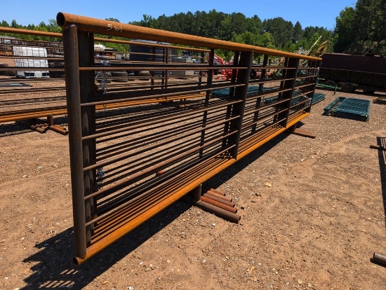 5 HEAVY DUTY 24FT PIPE PANELS W/ 2 GATES