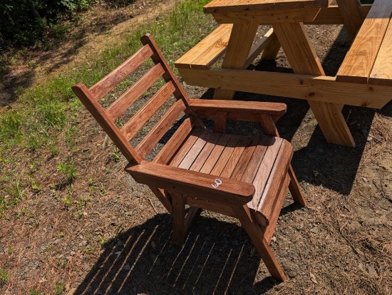 WOODEN CHAIR