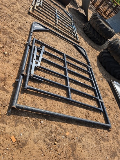 NEW HEAVY DUTY PRIEFERT BULL GATE