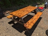 PICNIC TABLE