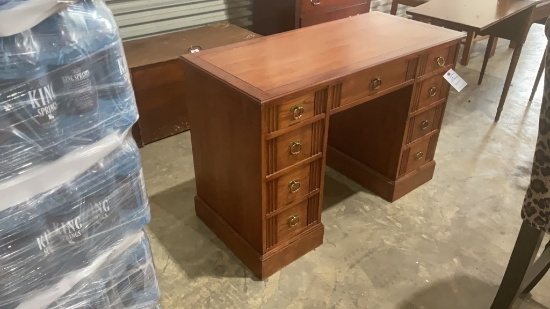 NICE DESK