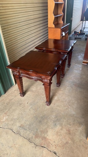 SET OF END TABLES