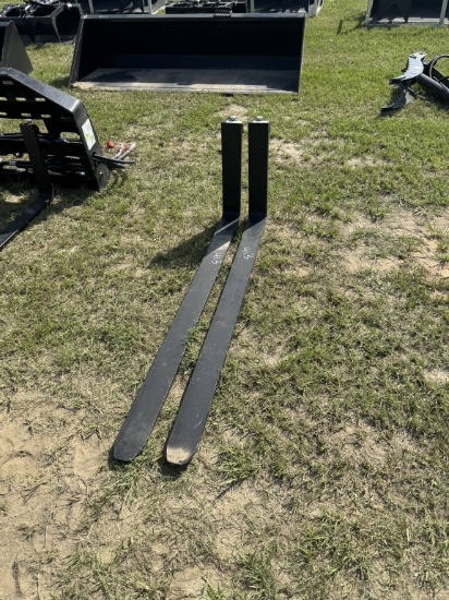 SET OF HEAVY DUTY 5FT FORKS