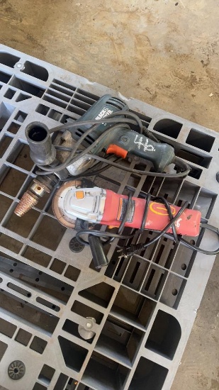 BLACK & DECKER DRILL & GRINDER