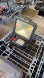 BRAUN SHOP LIGHT& BATTERY FENCE CHARGER