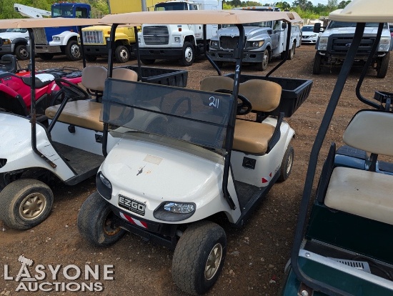EZGO GOLFCART W/ BED, W/ HEADLIGHTS