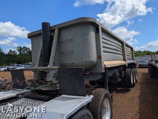 2001 DUMP TRAILER W/3RD AXLE