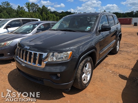 2011 Jeep Grand Cherokee, Auto