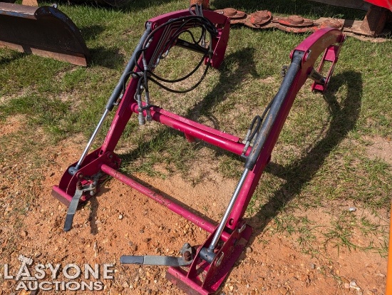 MAHINDRA MAX 26L FRONT END LOADER
