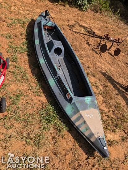 Kayak W/Motor