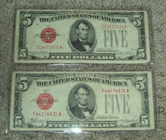 Lot of 2 1928-C 1928-F Red Seal $5 Five Dollar United States Notes Bills