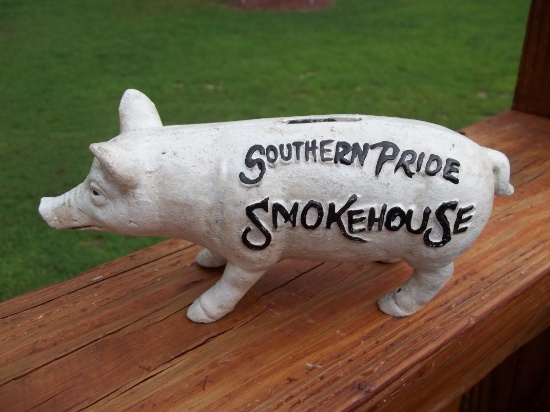Cast Iron Southern Pride Smokehouse Pig Hog Coin Money Bank