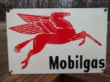 Mobilgas Flying Red Pegasus Horse Porcelain Enamel Sign Pump Plate Advertising Sign