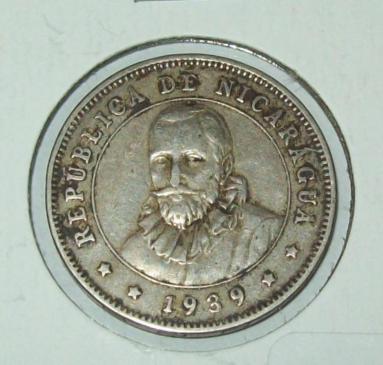 1939 Nicaragua 25 Centavos Silver Foreign Coin