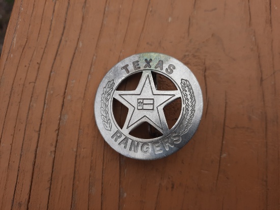 Metal Texas Rangers Flag In Center Badge