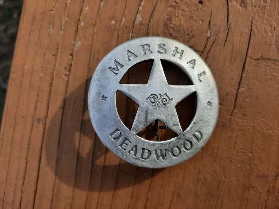 Metal Marshal Deadwood Round Cutout Star Badge