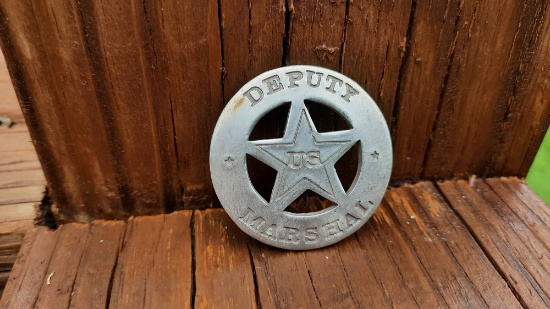 Metal Deputy US Marshal Round Cutout Star Badge