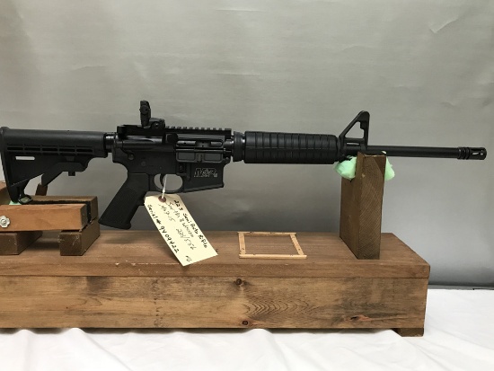 Smith & Wesson M&P 15 223 Semi Auto