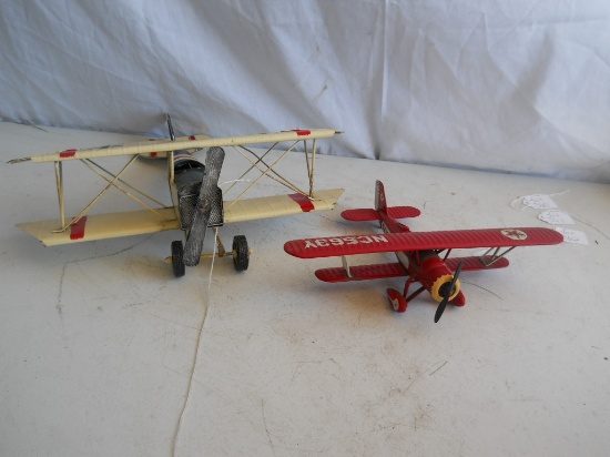 Lot of 2 Model Planes