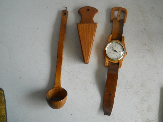 Lot of 3 Wooden Items