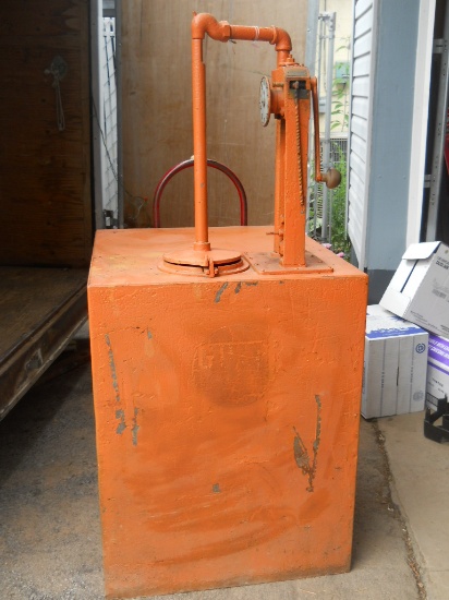 Tokheim Oil Tank & Pump Co. Oil Pump