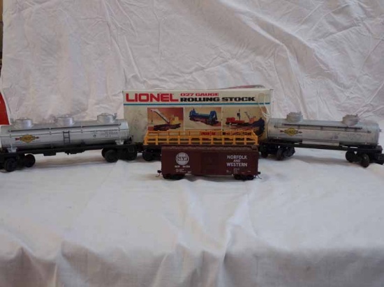 Lot of 4 Trains