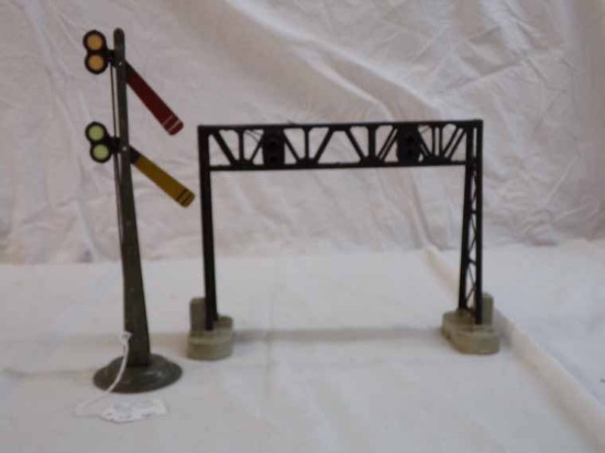 Lot of 2 Pre War Metal Signal Light & Lionel Lighted Signal Bridge