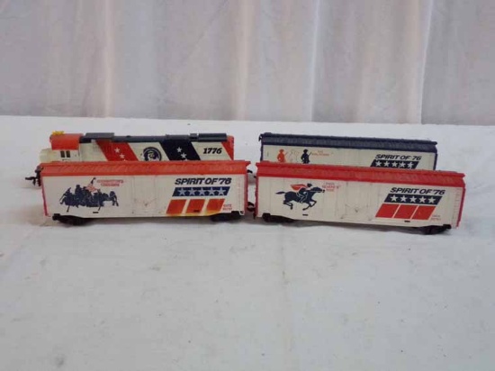 Tyco "Spirit of '76"4pcs - 5628 Locomotive & 3 Boxcars